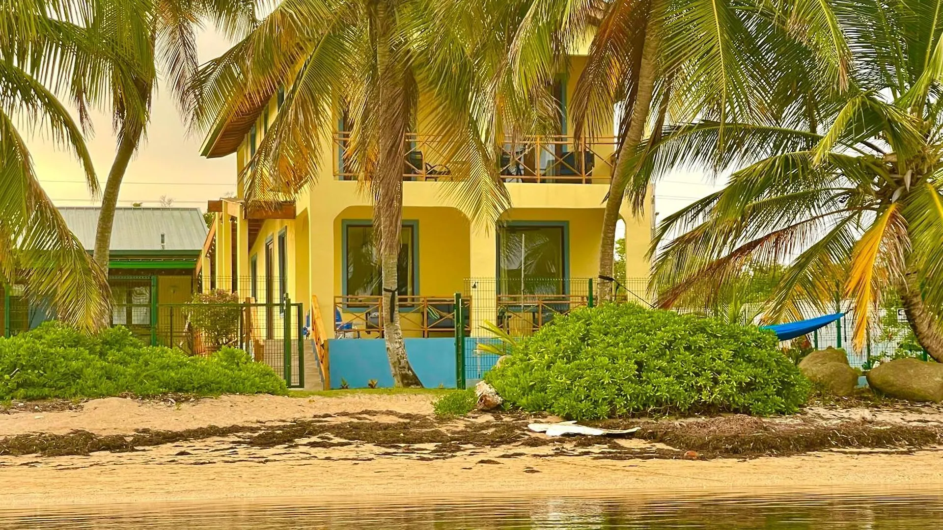 Windancer Beachfront Villa In Las Picuas Río Grande Puerto Rico